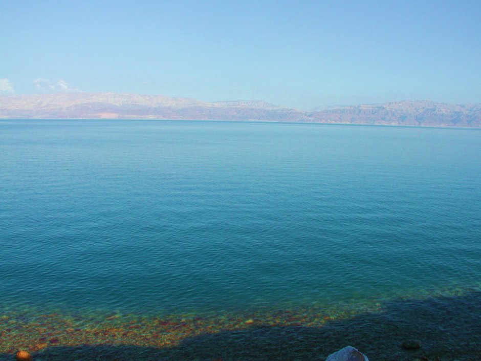 Blankytn modr voda Mrtvho moe (izraelsk strana)