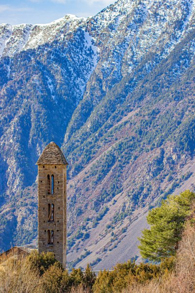 Letecký zájezd do Španělska, Andorry a Francie - Barcelona, Andorra, Rocamadour, Orleans a Paříž 16. 5. - 19. 5. 2023 Letecký zájezd do Španělska, Andorry a Francie - Barcelona, Andorra, Rocamadour, Orleans a Paříž 16. 5. - 19. 5. 2023