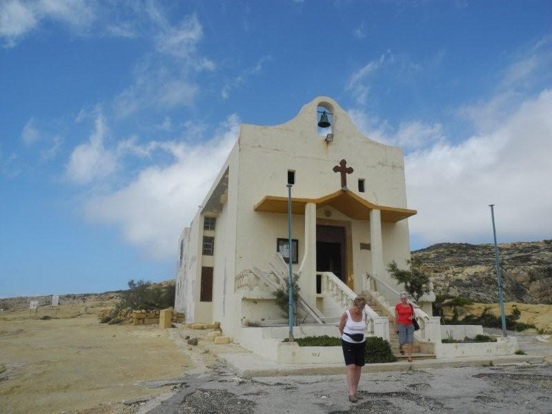 Kaple sv. Anny v blzkosti Azurovho okna (Gozo)