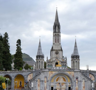 Letecký zájezd do Lurd a Fatimy s návštěvou Santiaga de Compostela a Bragy 9. 10. - 15. 10. 2019 Letecký zájezd do Lurd a Fatimy s návštěvou Santiaga de Compostela a Bragy 9. 10. - 15. 10. 2019