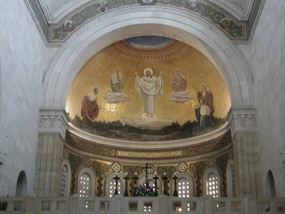 Hora Tábor - bazilika Promění Páně - interiér