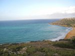 Pohled na Středozemní moře od jeskyně Calypso (Gozo)