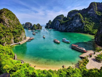 Atraktivní zájezd do Thajska, Laosu a Vietnamu 13. 4. - 26. 4. 2023 Atraktivní zájezd do Thajska, Laosu a Vietnamu 13. 4. - 26. 4. 2023